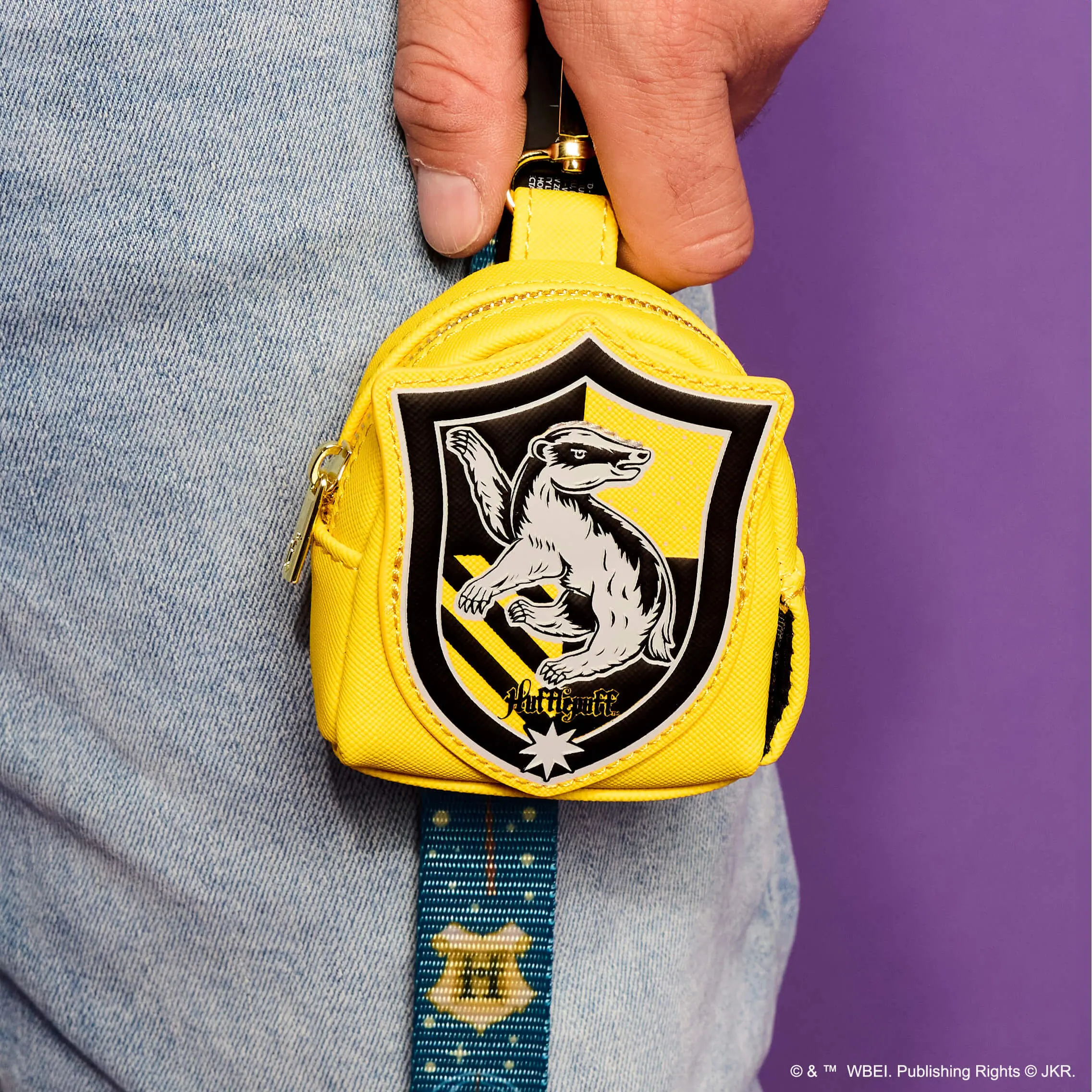 Harry Potter Hufflepuff House Treat & Disposable Bag Holder - Image 2